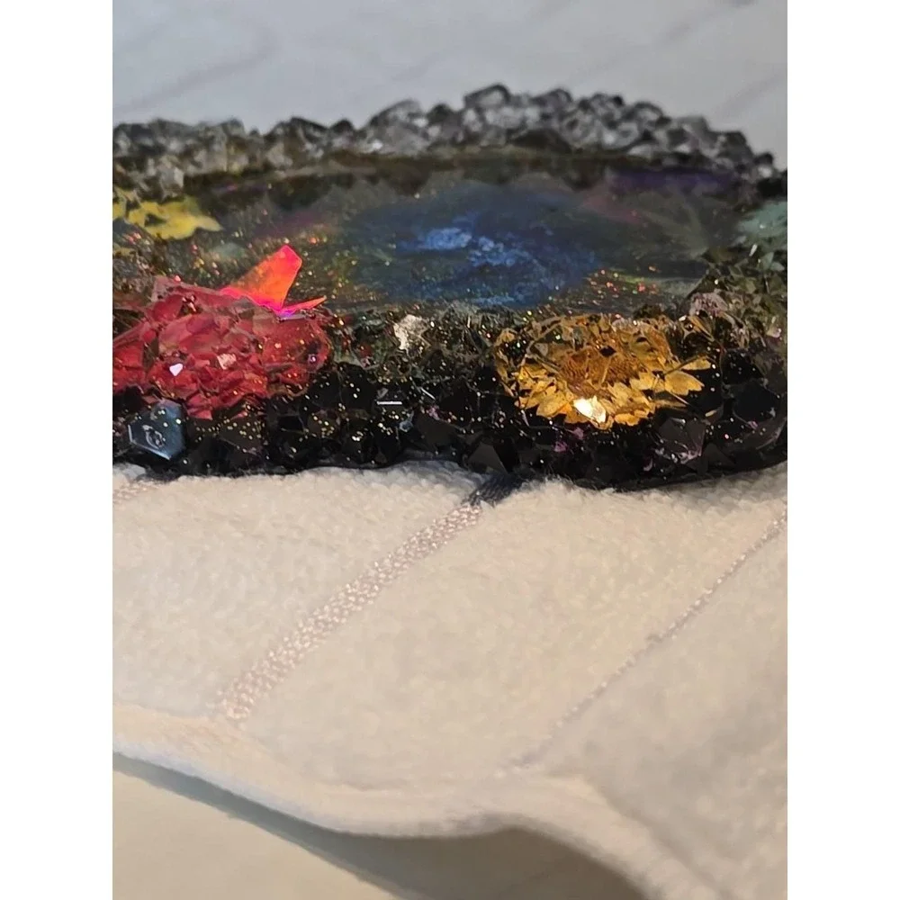 Handmade‎ Resin Crystal Edge Trinket Holder Holographic BlackWith Flowers 786
